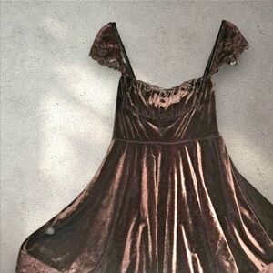 Cider Pleated Brown Velvety Dress XL Lace Trim EUC